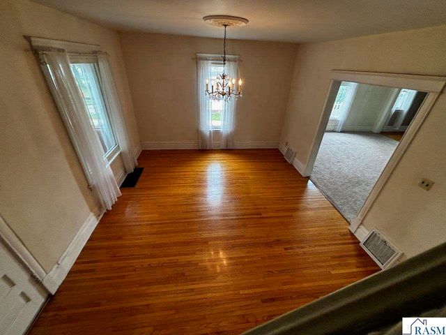 607 N Minnesota Avenue, St. Peter, MN 56082