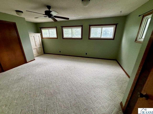 607 N Minnesota Avenue, St. Peter, MN 56082
