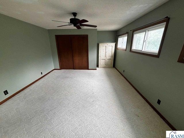 607 N Minnesota Avenue, St. Peter, MN 56082