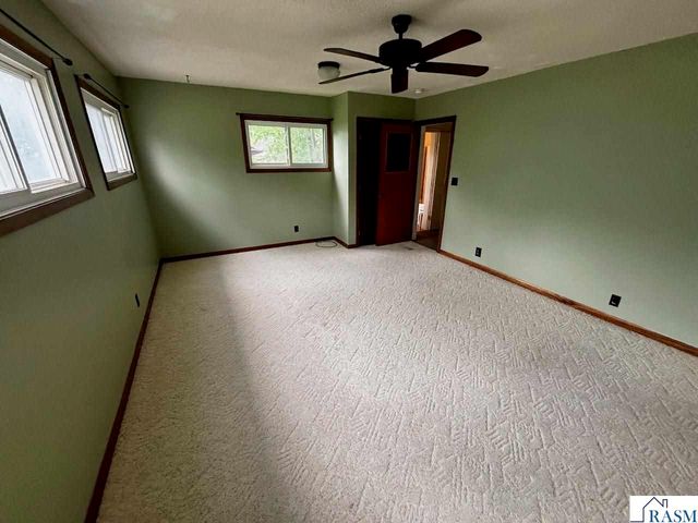 607 N Minnesota Avenue, St. Peter, MN 56082
