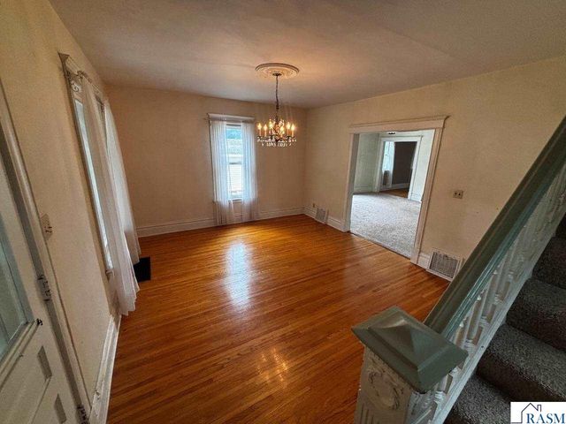 607 N Minnesota Avenue, St. Peter, MN 56082
