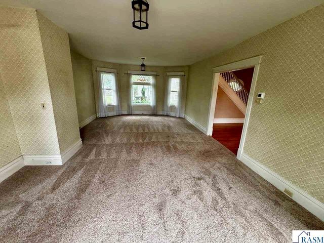 607 N Minnesota Avenue, St. Peter, MN 56082