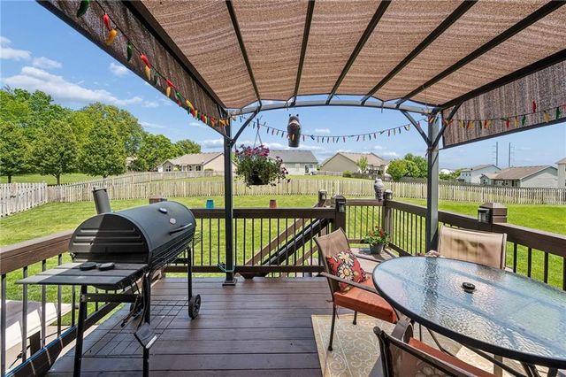 8905 N Agnes Avenue, Kansas City, MO 64156