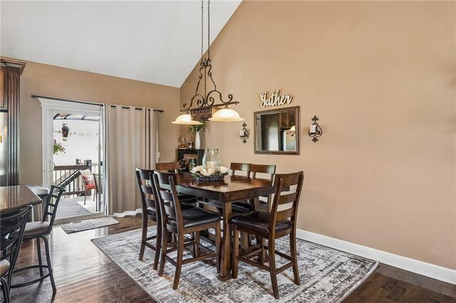 8905 N Agnes Avenue, Kansas City, MO 64156
