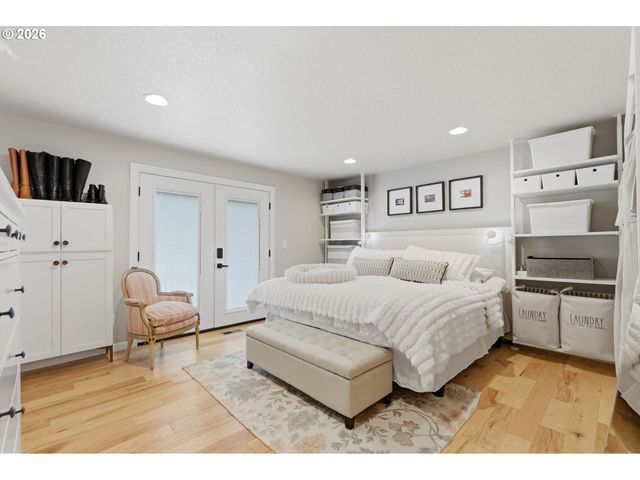 6605 PARKWAY Dr, Gladstone, OR 97027