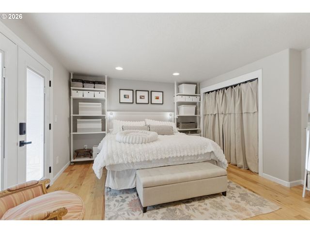 6605 PARKWAY Dr, Gladstone, OR 97027