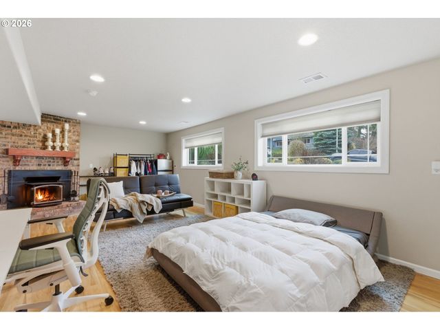 6605 PARKWAY Dr, Gladstone, OR 97027