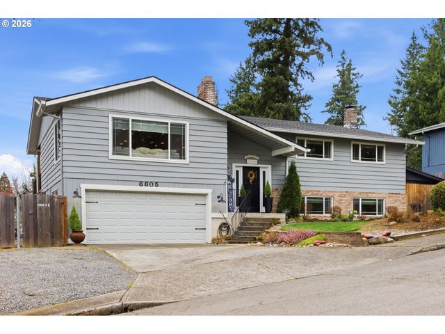 6605 PARKWAY Dr, Gladstone, OR 97027