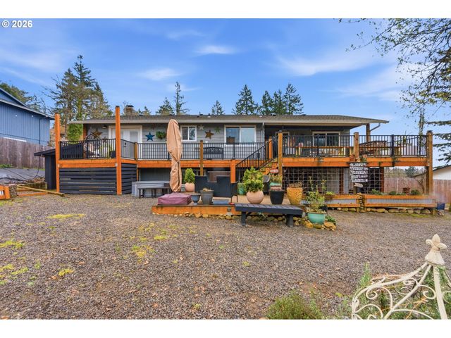 6605 PARKWAY Dr, Gladstone, OR 97027