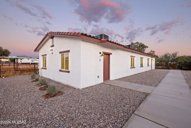 374 E Corona Road, Tucson, AZ 85756