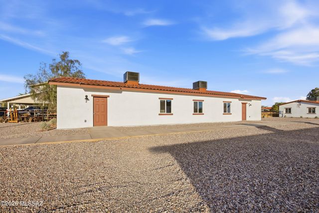 374 E Corona Road, Tucson, AZ 85756