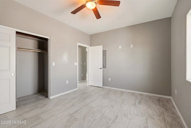374 E Corona Road, Tucson, AZ 85756