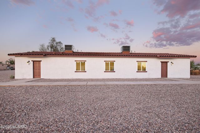 374 E Corona Road, Tucson, AZ 85756