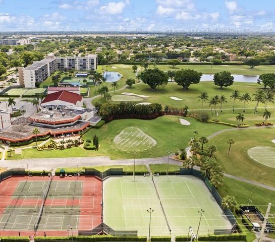 300 S Hollybrook Dr 203, Pembroke Pines, FL 33025