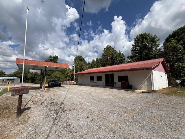 4111 Jefferson Rd, Smithville, TN 37166