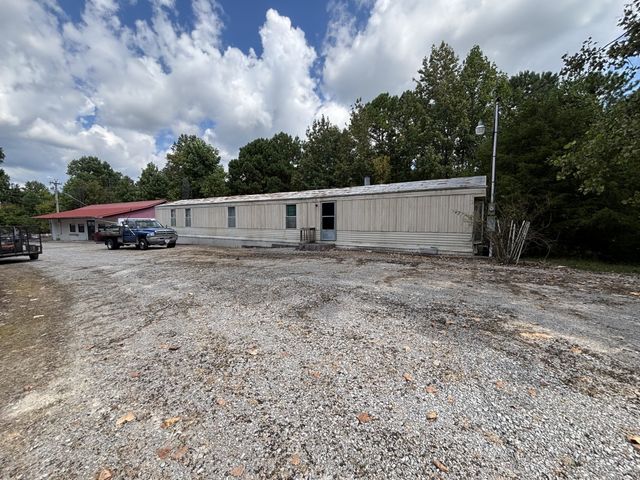 4111 Jefferson Rd, Smithville, TN 37166