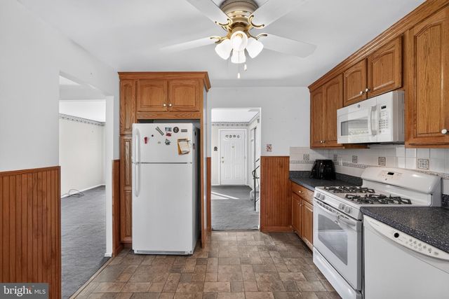 11614 BARLOW ST, Philadelphia, PA 19116