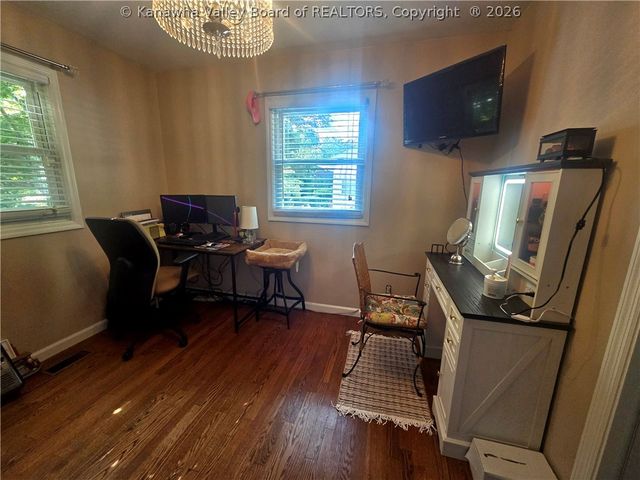 1512 Valley Drive, South Charleston, WV 25303