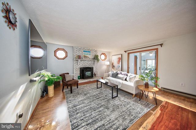 13202 CHERWIN, Baltimore, MD 21220