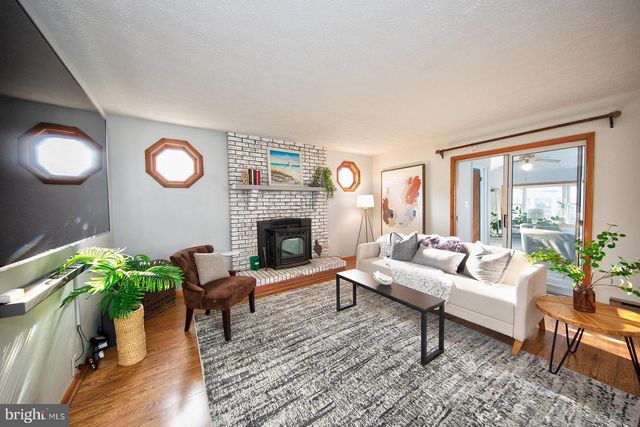 13202 CHERWIN, Baltimore, MD 21220