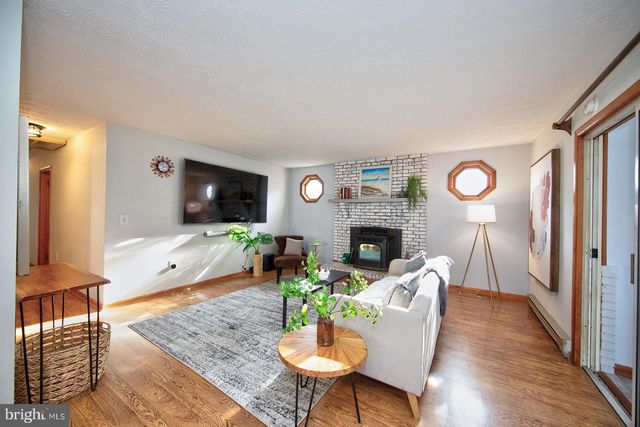 13202 CHERWIN, Baltimore, MD 21220