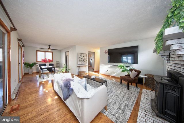 13202 CHERWIN, Baltimore, MD 21220