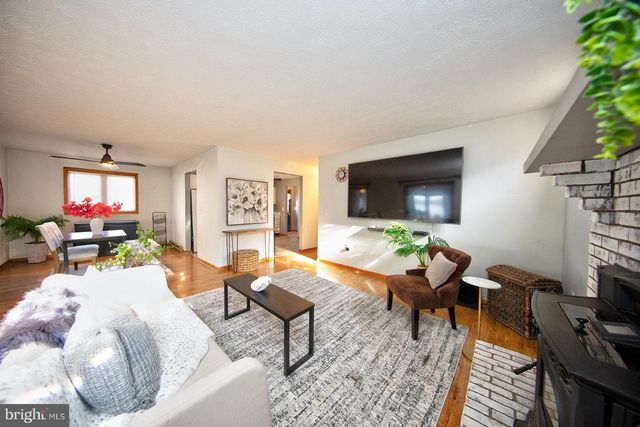 13202 CHERWIN, Baltimore, MD 21220