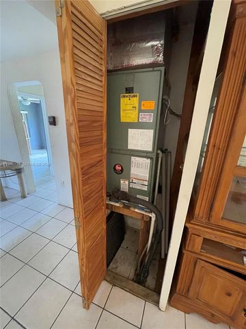 3630 NW 98th St, Miami, FL 33147