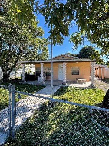 3630 NW 98th St, Miami, FL 33147