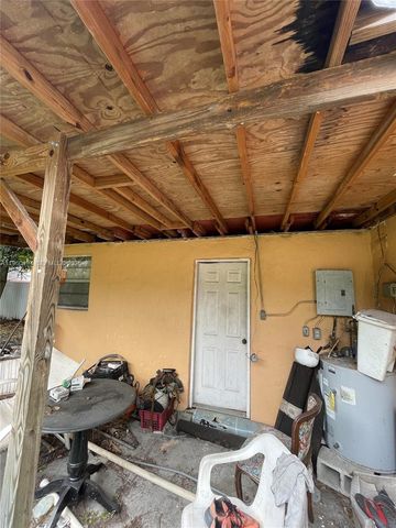 3630 NW 98th St, Miami, FL 33147