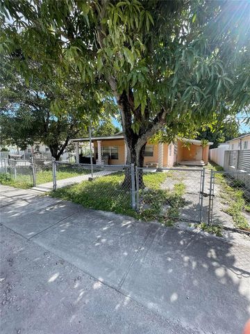 3630 NW 98th St, Miami, FL 33147