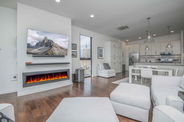 608 W Hill Ave Apt 602, Knoxville, TN 37902