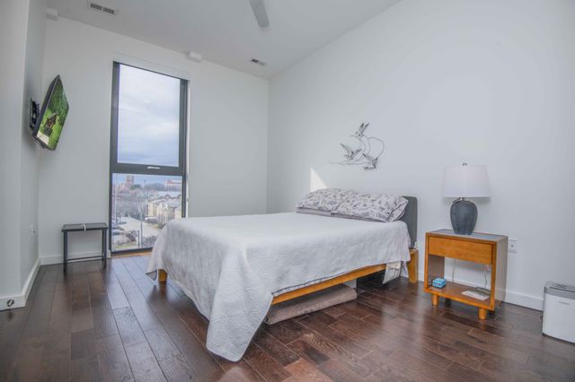 608 W Hill Ave Apt 602, Knoxville, TN 37902