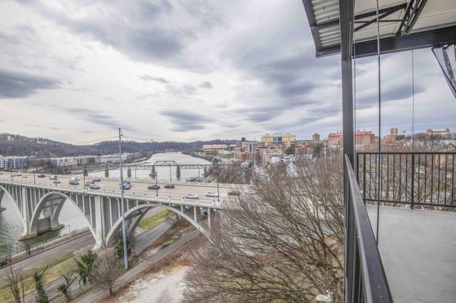 608 W Hill Ave Apt 602, Knoxville, TN 37902