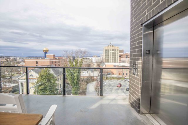 608 W Hill Ave Apt 602, Knoxville, TN 37902