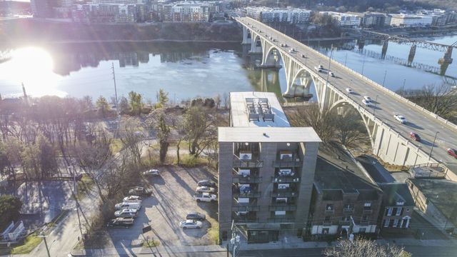 608 W Hill Ave Apt 602, Knoxville, TN 37902