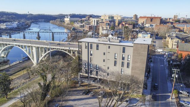 608 W Hill Ave Apt 602, Knoxville, TN 37902