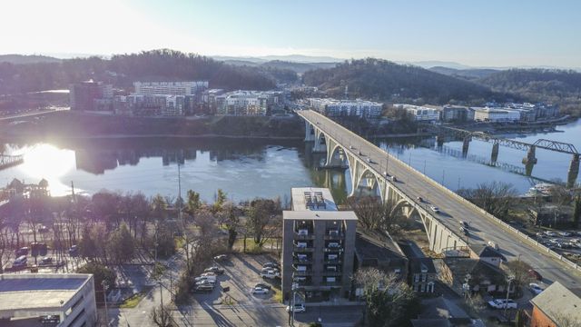 608 W Hill Ave Apt 602, Knoxville, TN 37902