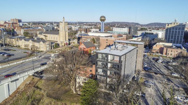 608 W Hill Ave Apt 602, Knoxville, TN 37902