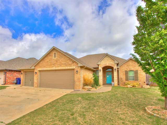 11313 SW 41st Terrace, Mustang, OK 73064