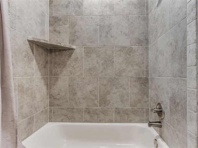 11313 SW 41st Terrace, Mustang, OK 73064