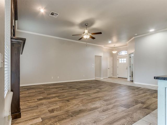 11313 SW 41st Terrace, Mustang, OK 73064