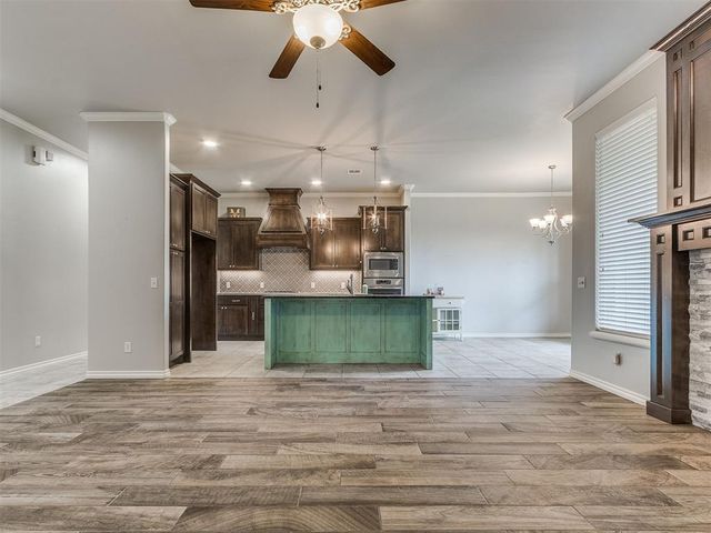 11313 SW 41st Terrace, Mustang, OK 73064