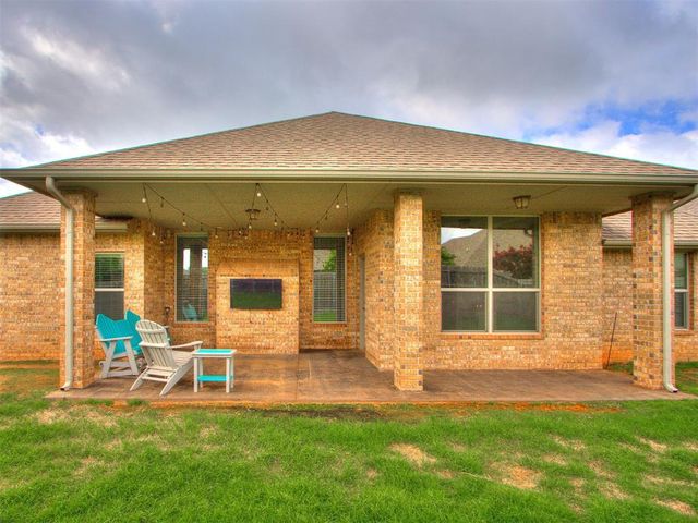 11313 SW 41st Terrace, Mustang, OK 73064