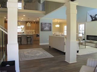 1060 S Hawthorne Road, Winston-salem, NC 27103