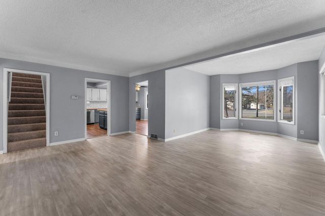 6240 W Broadway Avenue, Brooklyn Park, MN 55428