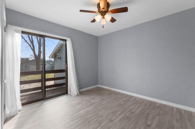 6240 W Broadway Avenue, Brooklyn Park, MN 55428