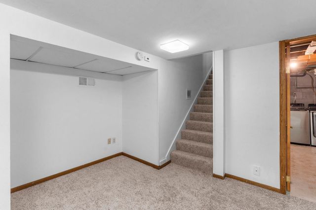 6240 W Broadway Avenue, Brooklyn Park, MN 55428