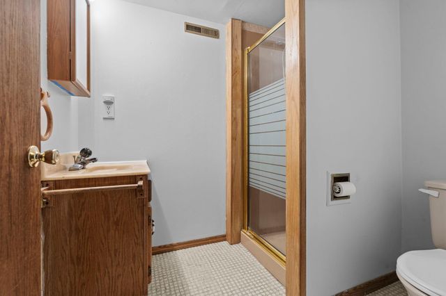 6240 W Broadway Avenue, Brooklyn Park, MN 55428