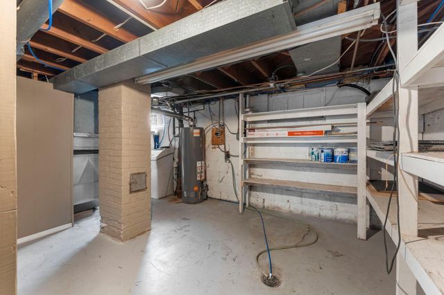 6240 W Broadway Avenue, Brooklyn Park, MN 55428